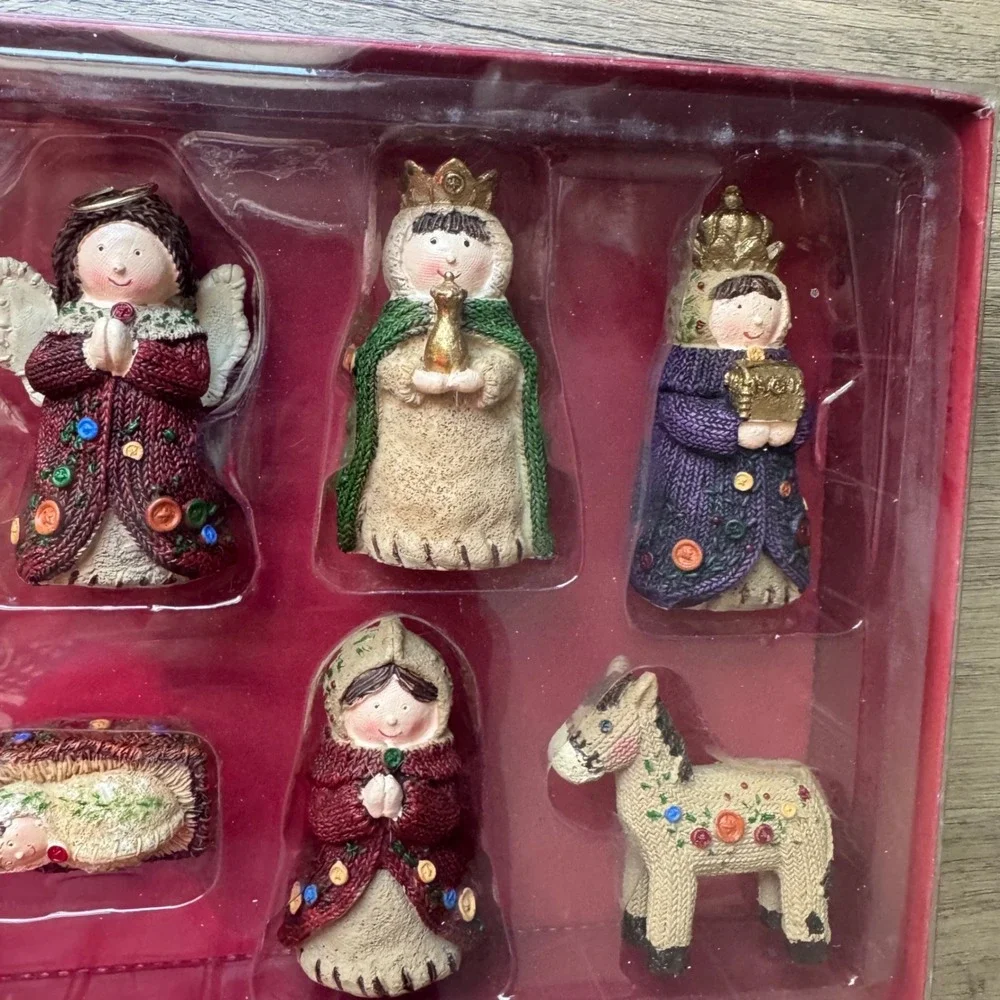 Hobby Lobby Nativity Set 10pc New Multicolor Faux Knit Resin Figurines HL9154473